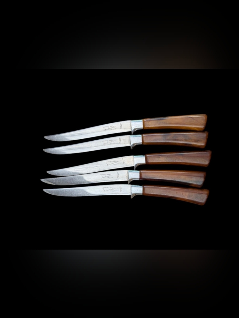 Serrated Steak Master Deluxe Stainless Steel Deluxe Bakelite Knives (set of 5)